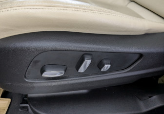 Подержанный автомобиль Cadillac XT5 2016 года (20 фото)