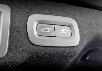 Подержанный автомобиль Volvo S90 2020 года (26 фото)