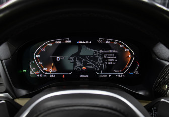 Подержанный автомобиль BMW X4 2021 года (13 фото)