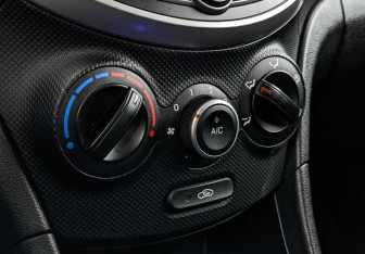 Подержанный автомобиль Hyundai Solaris Sedan 2016 года (21 фото)