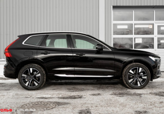 Новый Volvo XC60 2025 (10 фото)