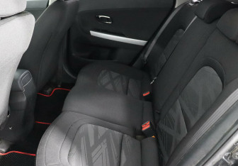 Подержанный автомобиль Kia Ceed Wagon 2016 года (13 фото)