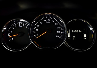 Подержанный автомобиль Renault Logan Sedan 2021 года (13 фото)