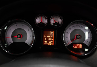 Подержанный автомобиль Peugeot 308 Wagon 2008 года (15 фото)