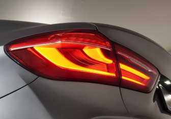 Подержанный автомобиль BMW X6 2016 года (26 фото)