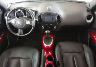 Подержанный автомобиль Nissan Juke 2011 года (11 фото)