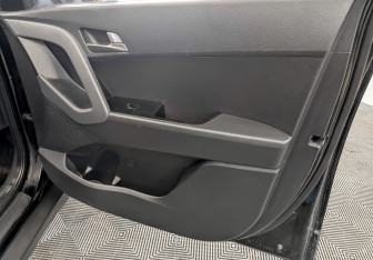 Подержанный автомобиль Hyundai Creta 2017 года (22 фото)