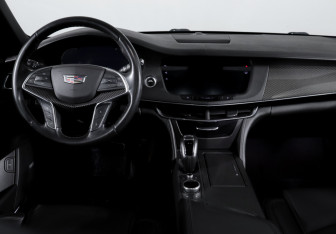 Подержанный автомобиль Cadillac CT6 2019 года (12 фото)