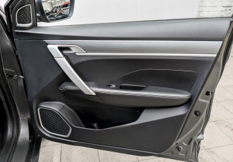 Подержанный автомобиль Geely Coolray 2022 года (23 фото)