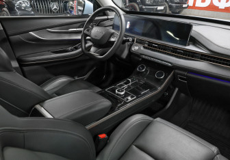 Подержанный автомобиль Exeed LX 2023 года (12 фото)