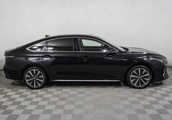 Подержанный автомобиль Chery Arrizo 8 2023 года (4 фото)