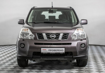 Подержанный автомобиль Nissan X-Trail 2009 года (2 фото)