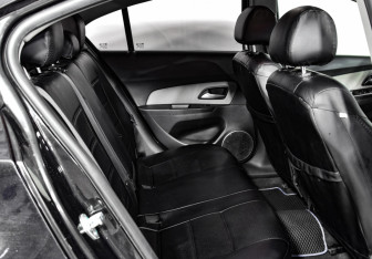 Подержанный автомобиль Chevrolet Cruze Sedan 2012 года (11 фото)
