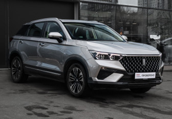 Подержанный автомобиль FAW Bestune T77 2024 года (3 фото)