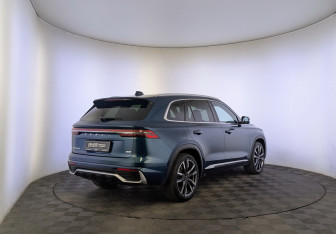 Подержанный автомобиль Geely Monjaro 2023 года (5 фото)