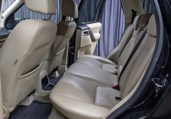 Подержанный автомобиль Land Rover Freelander 2010 года (11 фото)