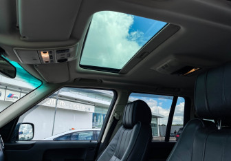 Подержанный автомобиль Land Rover Range Rover 2011 года (16 фото)