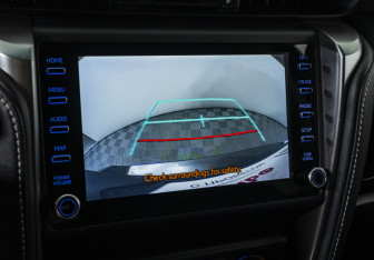 Подержанный автомобиль Toyota Fortuner 2021 года (15 фото)