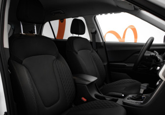 Подержанный автомобиль Hyundai Creta 2022 года (30 фото)