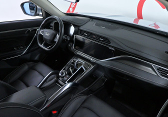 Подержанный автомобиль Geely Atlas Pro 2023 года (9 фото)