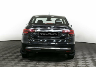 Подержанный автомобиль Citroen C4 Sedan 2017 года (6 фото)