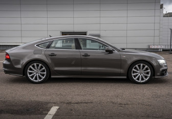 Подержанный автомобиль Audi A7 2013 года (4 фото)