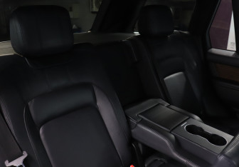 Подержанный автомобиль Land Rover Range Rover 2018 года (19 фото)
