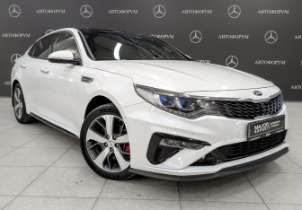 Подержанный автомобиль Kia Optima Sedan 2018 года (3 фото)