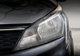 Подержанный автомобиль Kia Rio Hatchback 2021 года (16 фото)