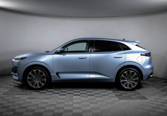 Подержанный автомобиль Changan UNI-K 2023 года (8 фото)