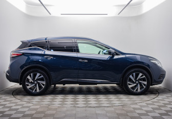 Подержанный автомобиль Nissan Murano Suv 2021 года (6 фото)