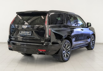 Подержанный автомобиль Cadillac Escalade Suv 2021 года (5 фото)