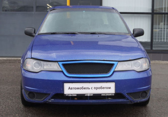 Подержанный автомобиль Daewoo Nexia Sedan 2010 года (2 фото)