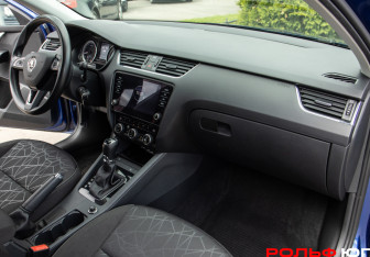 Подержанный автомобиль Skoda Octavia Liftback 2020 года (7 фото)