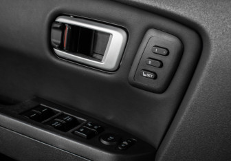 Подержанный автомобиль Honda Pilot 2013 года (16 фото)