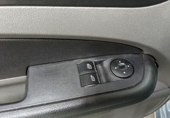 Подержанный автомобиль Ford Focus Hatchback 2009 года (12 фото)