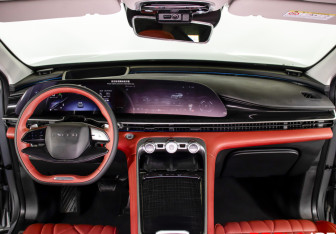 Подержанный автомобиль Exeed RX 2023 года (14 фото)