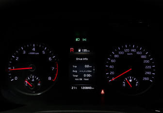 Подержанный автомобиль Kia K5 2020 года (9 фото)
