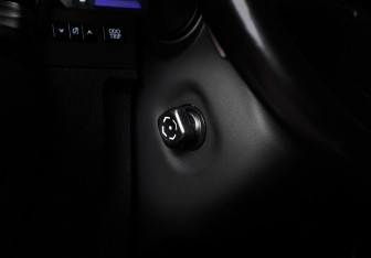 Подержанный автомобиль Lexus ES 2018 года (22 фото)