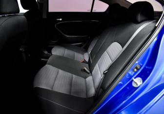 Подержанный автомобиль Kia Cerato Sedan 2014 года (11 фото)