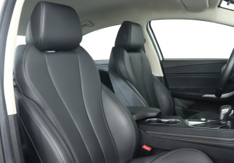 Подержанный автомобиль Omoda S5 2024 года (14 фото)