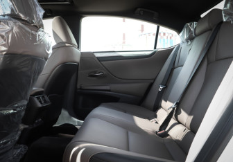 Новый Lexus ES 2025 (19 фото)