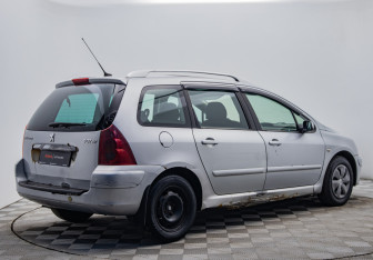 Подержанный автомобиль Peugeot 307 Wagon 2004 года (5 фото)