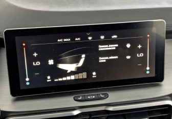 Подержанный автомобиль Geely Coolray 2022 года (26 фото)