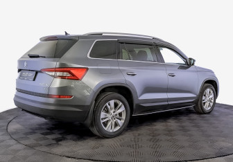 Подержанный автомобиль Skoda Kodiaq 2019 года (5 фото)