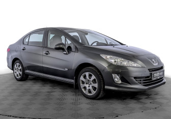 Подержанный автомобиль Peugeot 408 2016 года (3 фото)