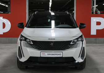 Подержанный автомобиль Peugeot 3008 2021 года (2 фото)