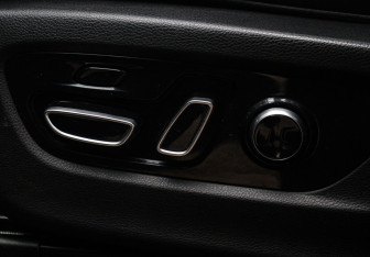 Подержанный автомобиль GAC GS8 2024 года (19 фото)