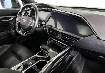 Подержанный автомобиль Geely Tugella 2023 года (9 фото)