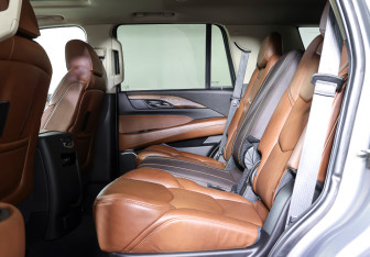 Подержанный автомобиль Cadillac Escalade Suv 2019 года (13 фото)